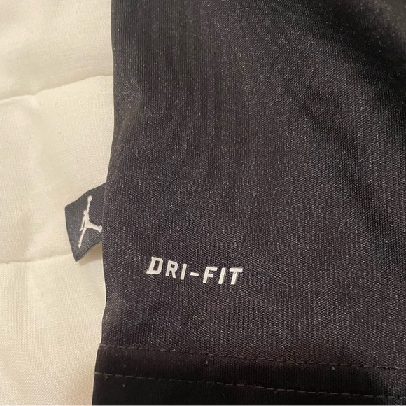 Jordan Dri-Fit Shorts Size 5-6 - Picture 2 of 5